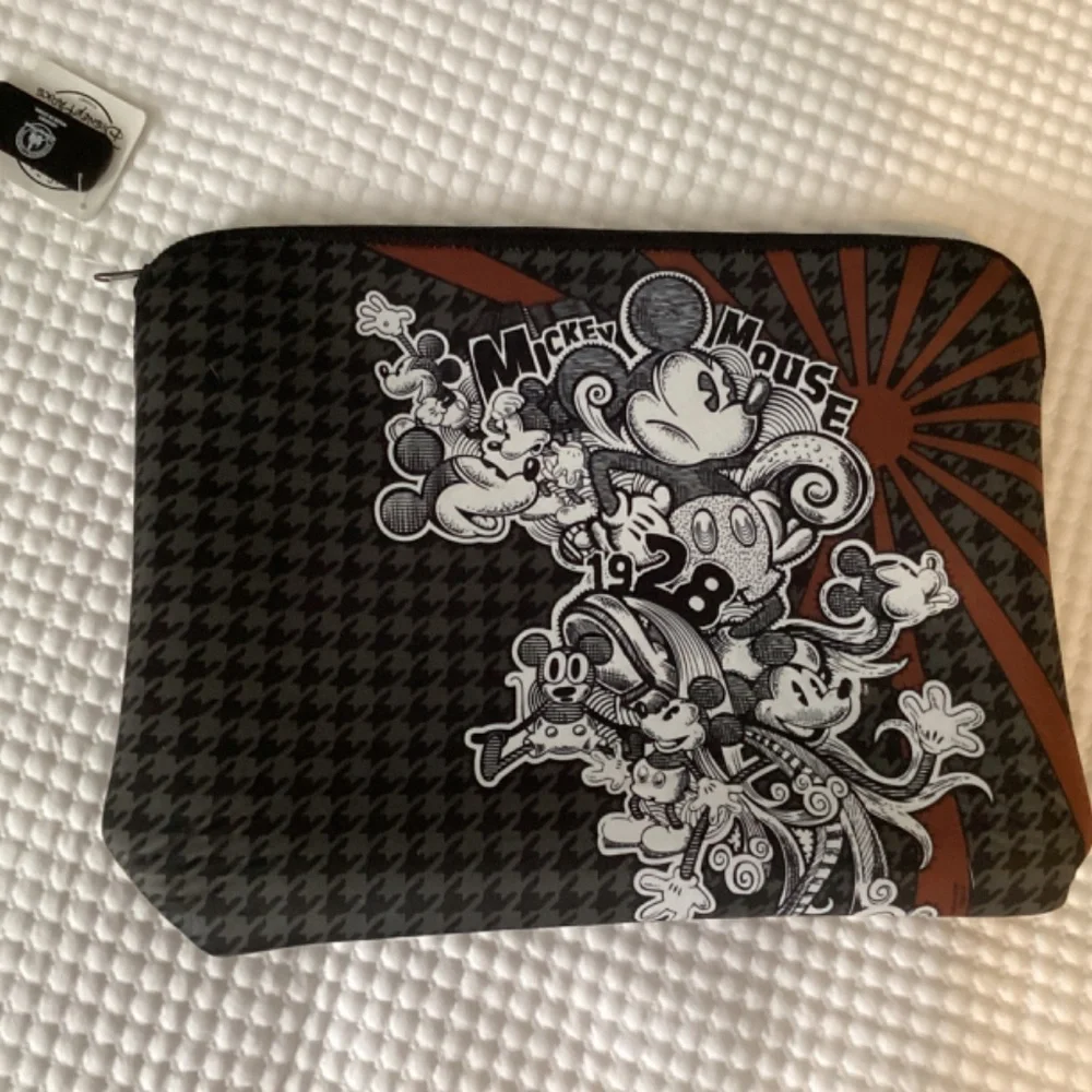 Disney reversible Laptop case black & multi color